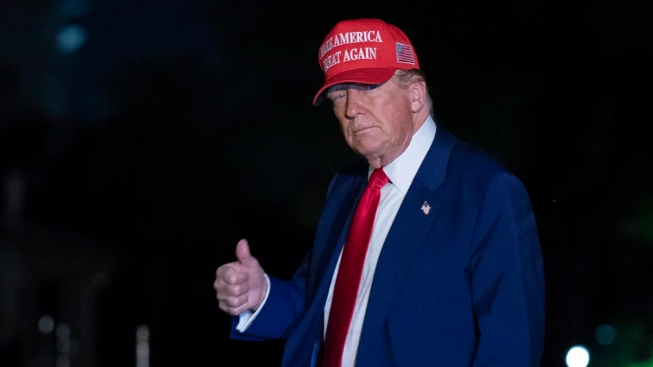 Ông Trump phát tín hiệu nới lỏng trừng phạt dầu mỏ Iran