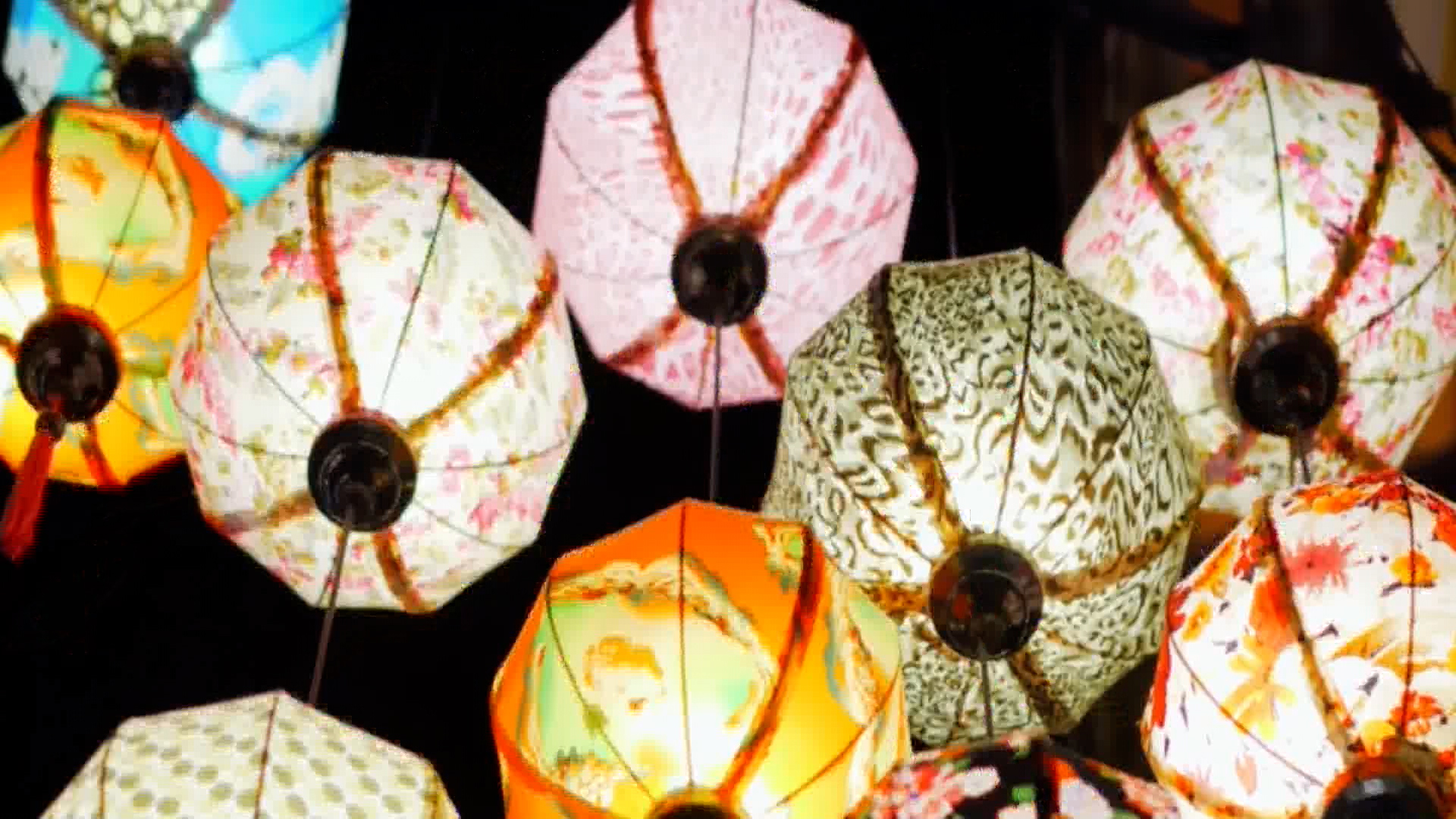 Đèn lồng Hội An | Trăm miền hội tụ | 18/07/2025