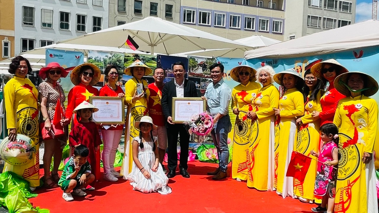 ‘Hương sắc Việt’ - Dấu ấn 50 năm quan hệ Việt–Đức