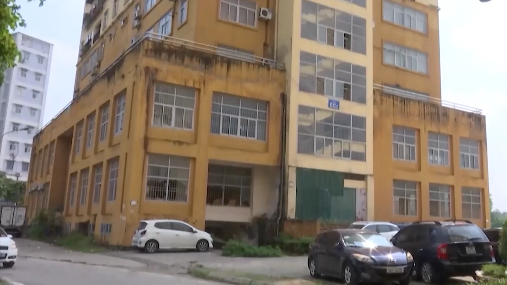 Lãng phí tại khu tái định cư nhà ở xã hội | Chuyện đô thị | 05/07/2025