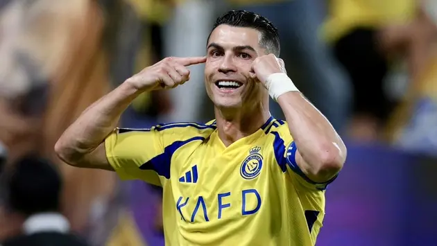 Ronaldo lập công, Al Nassr thắng đậm chủ nhà Yokohama FM