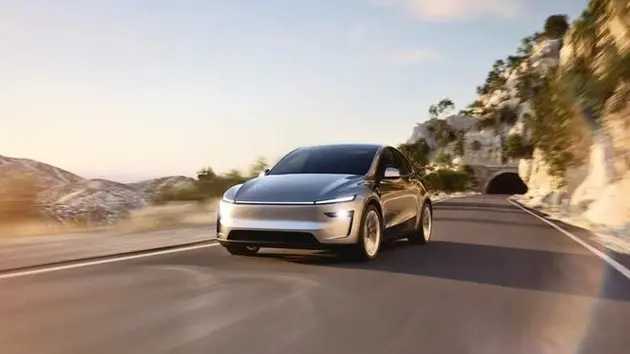 Dự án xe điện giá rẻ của Tesla bị trì hoãn