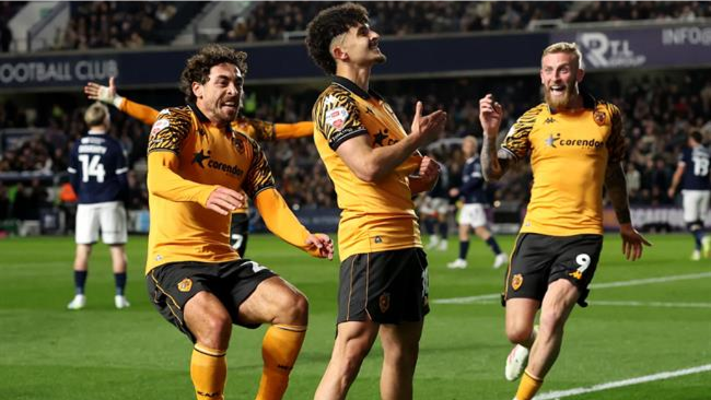 Hull City v&agrave;o chung kết thăng hạng Premier League